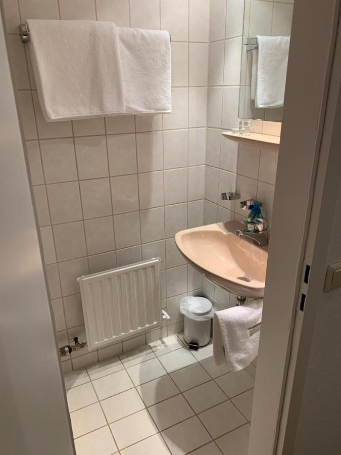 אספרג Gasthof Zum Baeren מראה חיצוני תמונה